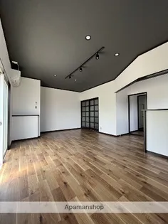 アーバンハイム【1階】の居間