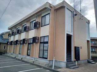 レオパレスルート向山【201号室】の外観