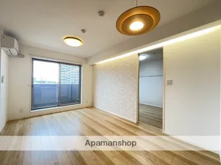 クレスティーク山王【3階】の居間