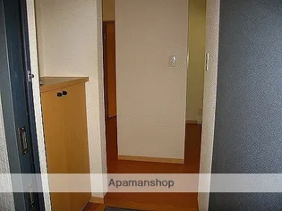 桜 A棟【1階】の玄関