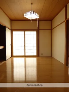 ルーラル 静町【1階】の居間