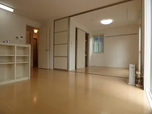 ディアコートASKA【1階】の居間