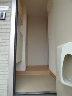 ディアコートASKA【1階】の玄関