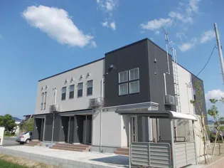 プティ パラスIIの画像