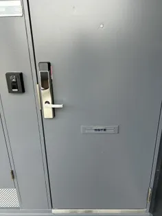 レオパレスグリーンヒル【2階】の玄関