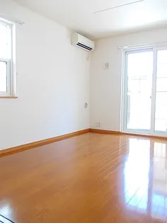 グランデ・フィオーレ ⅠーB【1階】の居間