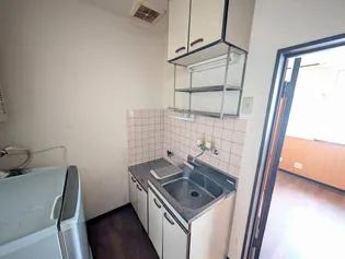 サンパレス大町【103号室】のキッチン