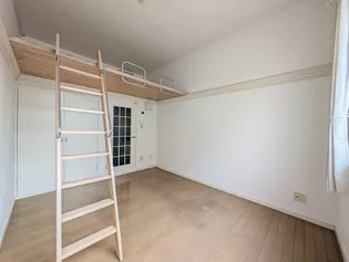 ル・マージュ山王【103号室】の居間