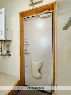 グランシオン【206号室】の玄関