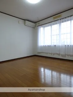 サンハイツ八幡田【23号室】の居間