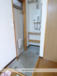 サンハイツ八幡田【23号室】の玄関