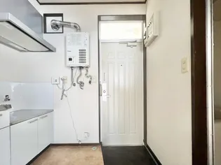 ルミナスK【2階】の玄関