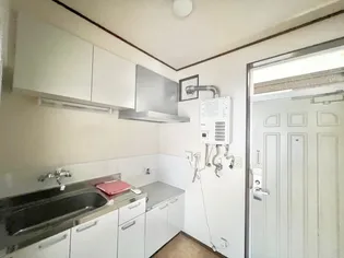 ルミナスK【2階】のキッチン