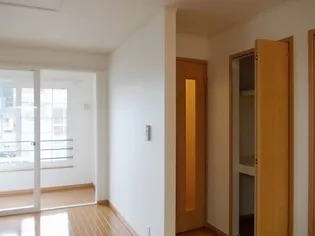 クローバーⅠ【1階】の居間