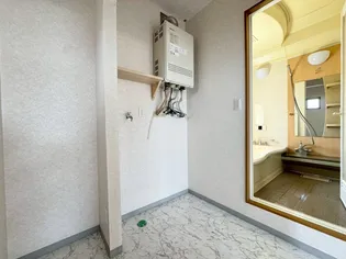 フルール【1階】の内装