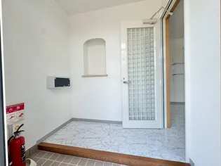 フルール【1階】の玄関