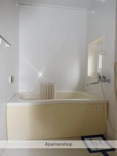 グラシス泉【101号室】の内装