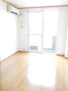 サンパティーク御所野【2階】の居間