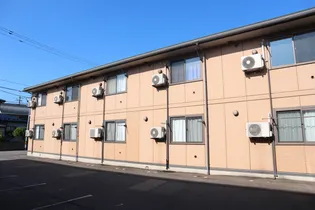 アルパイン【1階】の外観