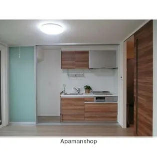 メゾンカルテット桜町【102号室】のキッチン