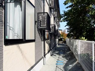 レオパレスやばせ【201号室】の外観