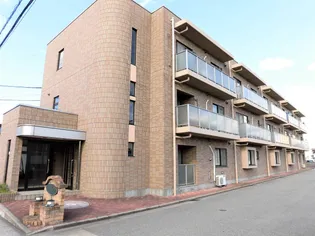 メゾン・ド・マリアージュ J【104号室】の外観