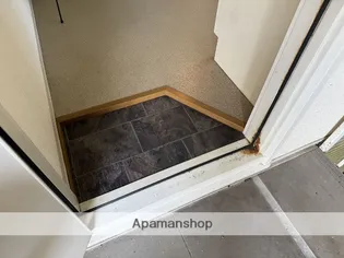 フレグランス緑丘B【2階】の玄関