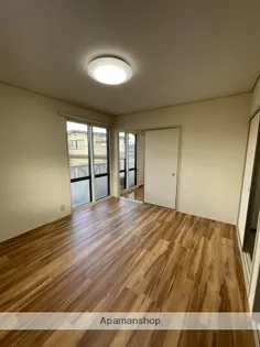 フレグランス緑丘B【2階】の居間