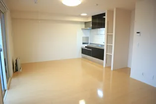 セジュール NANA【3階】の居間