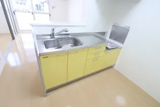 ロイヤルコート茨島【1階】のキッチン