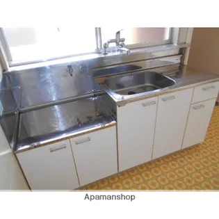 ヤマシチハイツ【102号室】のキッチン