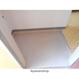 ヤマシチハイツ【102号室】の玄関