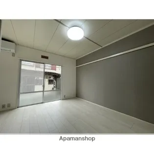 古川ハイツ【201号室】の居間