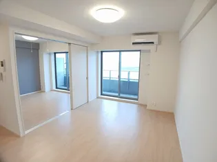 エルドール【4階】の居間