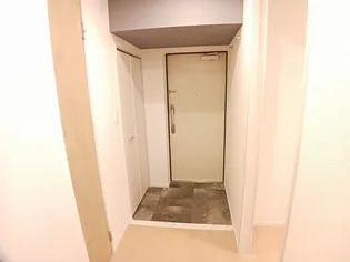 エルドール【4階】の玄関