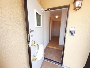 アイランド ヒルズ つくば Ⅱ【101号室】の玄関