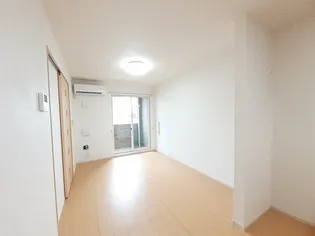 チヨ タウンC【1階】の居間