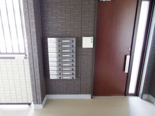 グランドゥールⅤ B棟【2階】の外観