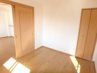 ウエスト・アヴェニュー【2階】の内装