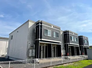 ガーデンシティ B【2階】の外観