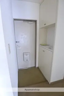 ウェイビィ森田Ⅰ【201号室】の玄関