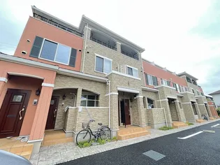 イースト・フィールドレジデンス【1階】の外観