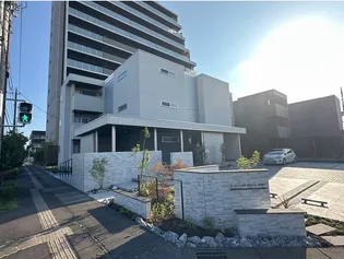 DーGLANZ WEST【1階】の外観