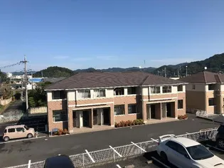 ウィズ・コート【1階】の外観