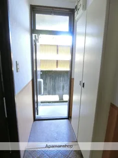 シティハイム富岡【201号室】の玄関