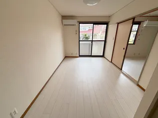 メゾン・ド・カメリア【1階】の内装