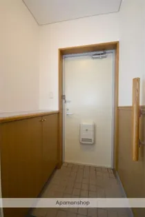 ハートフルライフIWASA3(岩佐第三マンション)【3階】の玄関