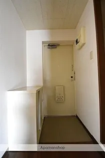 レジデンス・ラ・セーヌ【2階】の玄関