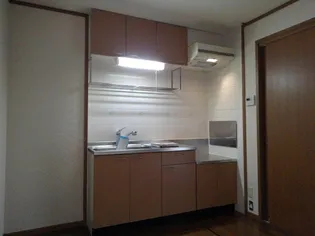 アヴニールメゾンKⅠ【1階】のキッチン