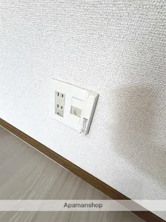 ヴェルドミールA【101号室】の内装